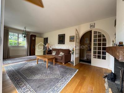 Maison traditionnelle - 108 m² - 5 pièces