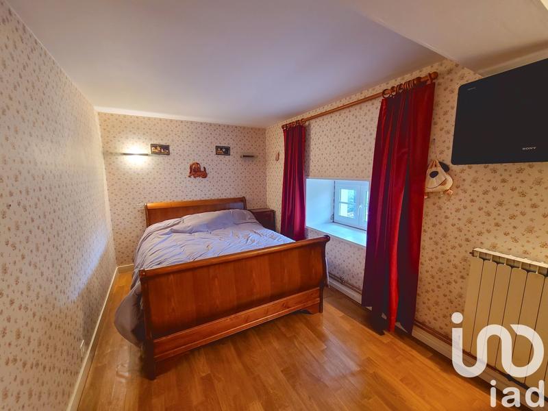 Maison - 284 m² - 10 pièces