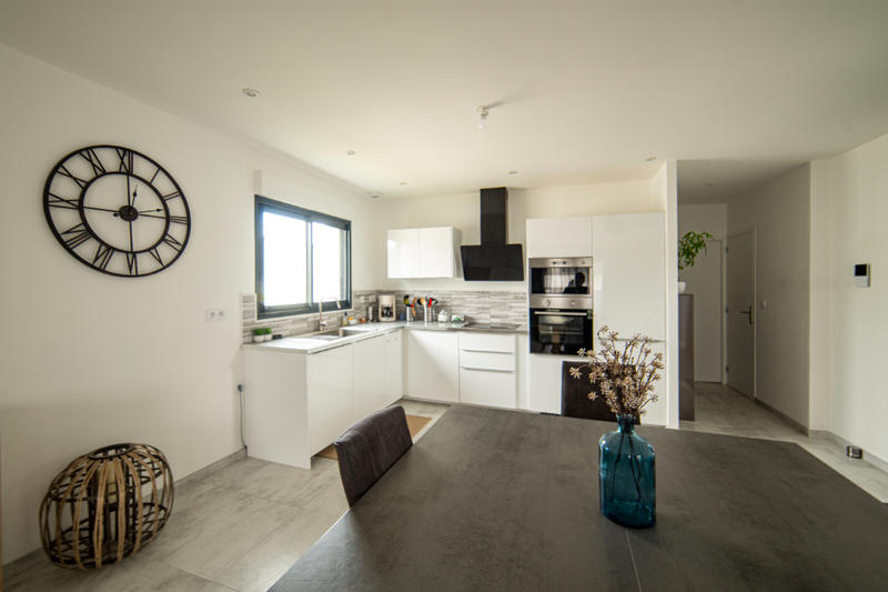 Maison - 96 m² - 4 pièces