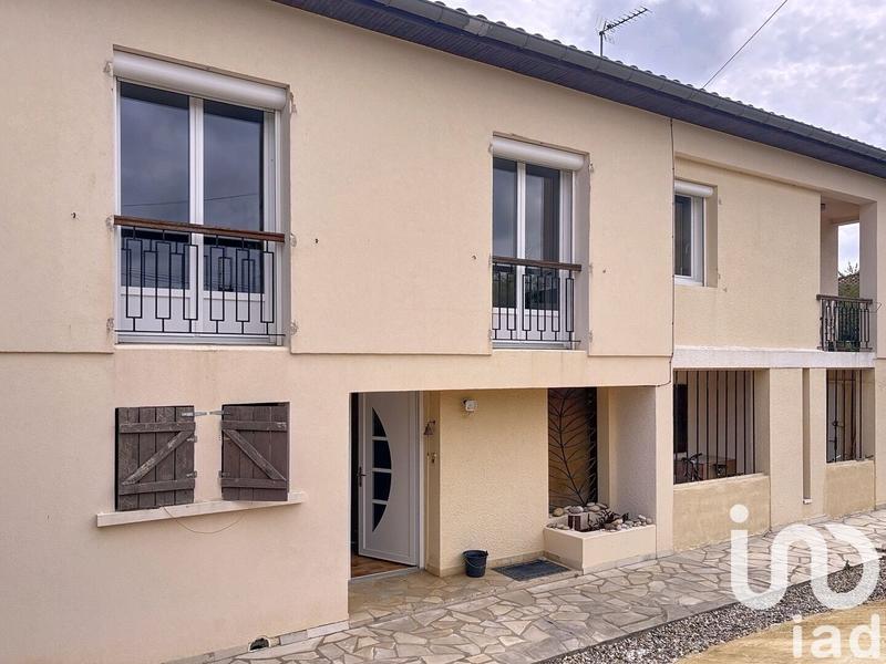 Maison - 205 m² - 6 pièces