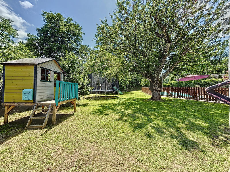 Maison - 159 m² - 7 pièces