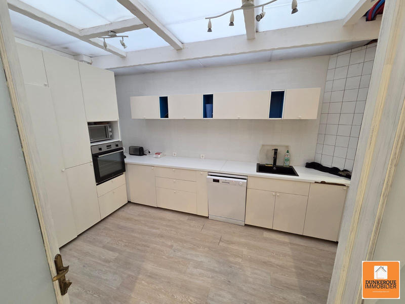 Appartement - 95 m² - 2 pièces