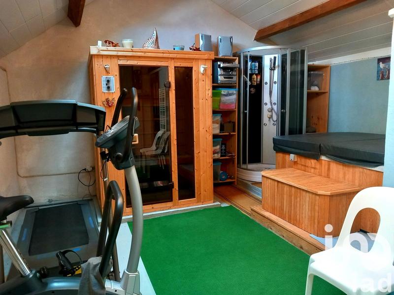 Maison de village - 160 m² - 10 pièces