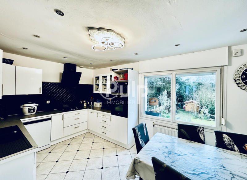 Maison - 109 m² - 6 pièces