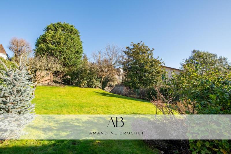 Maison - 163 m² - 6 pièces