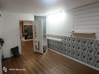 Local commercial - 105 m² - 3 pièces