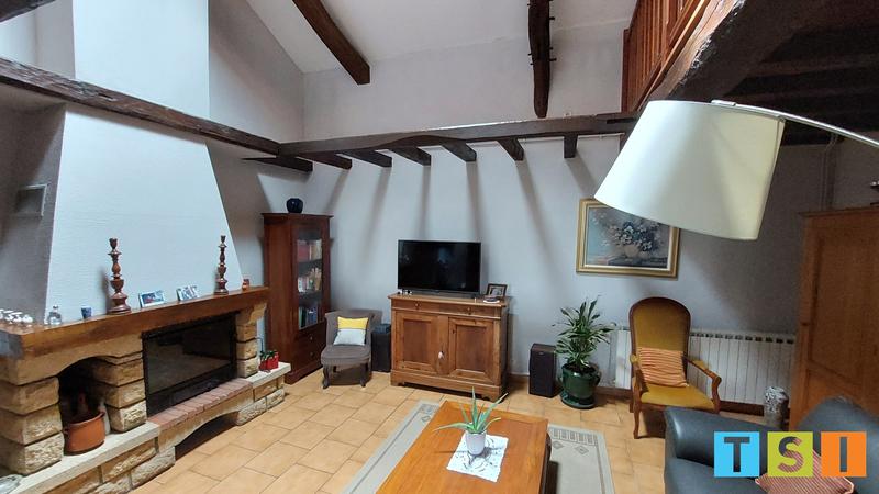 Maison - 230 m² - 7 pièces