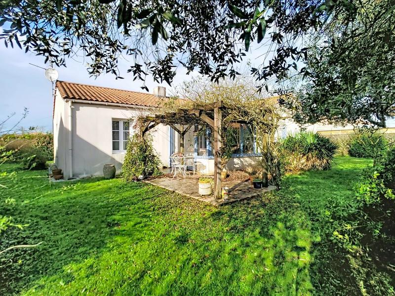 Maison - 102 m² - 4 pièces