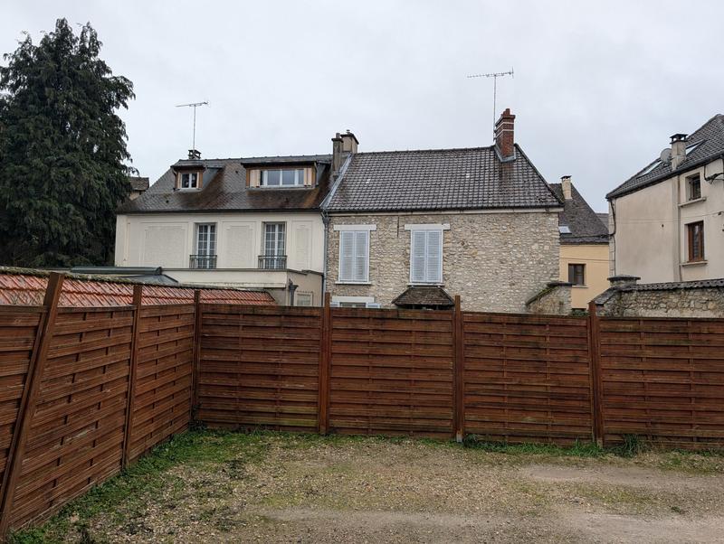 Maison - 378 m² - 9 pièces