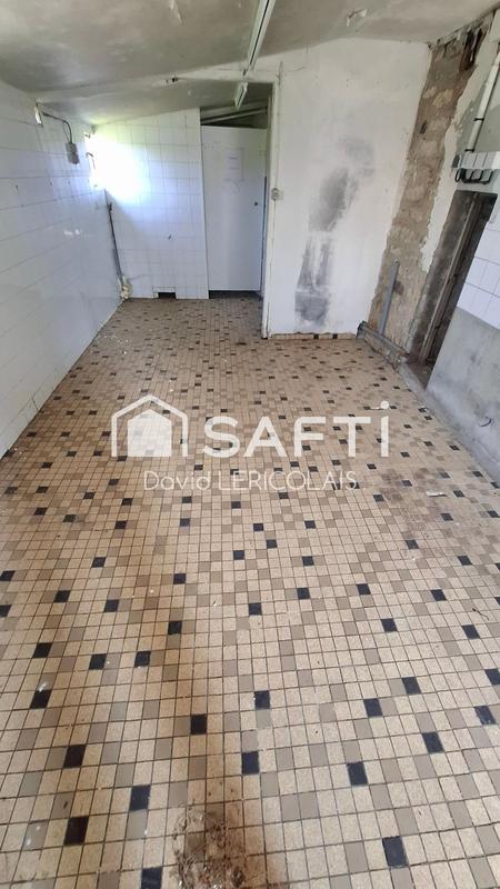 Maison - 215 m² - 10 pièces