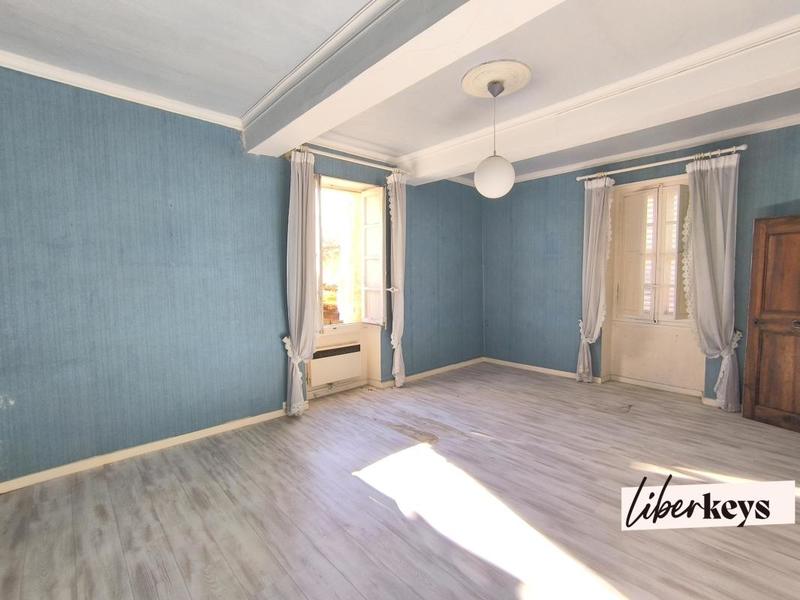 Maison - 249 m² - 7 pièces