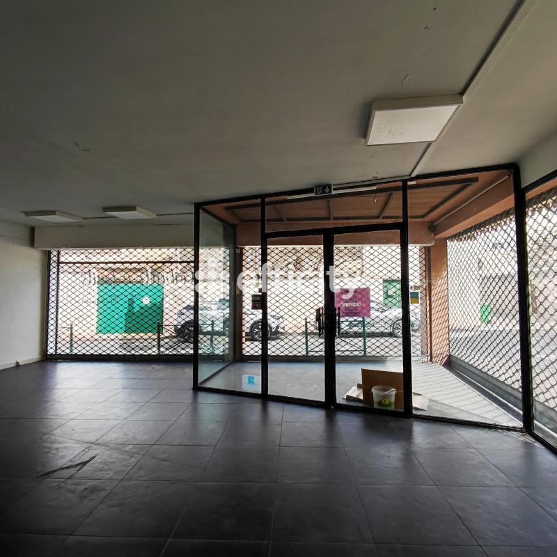 Immeuble - 260 m² - 5 pièces