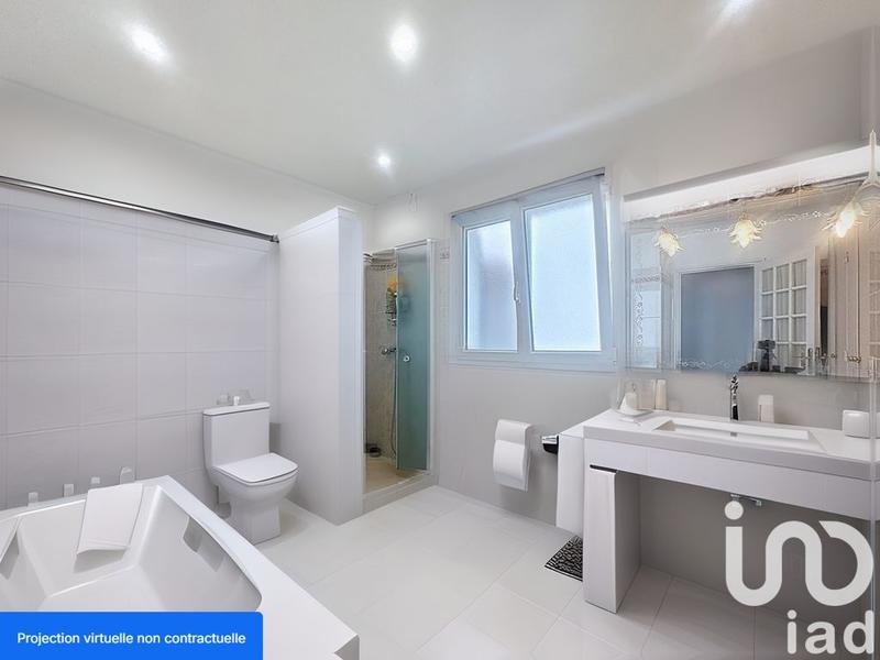 Maison - 180 m² - 6 pièces