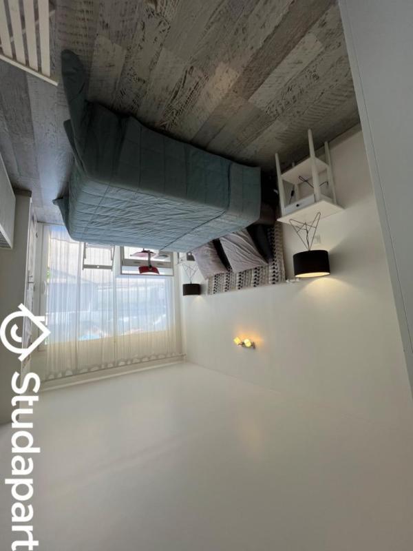 Chambre - 1 m² - 1 pièce