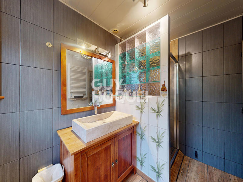 Maison - 84 m² - 4 pièces