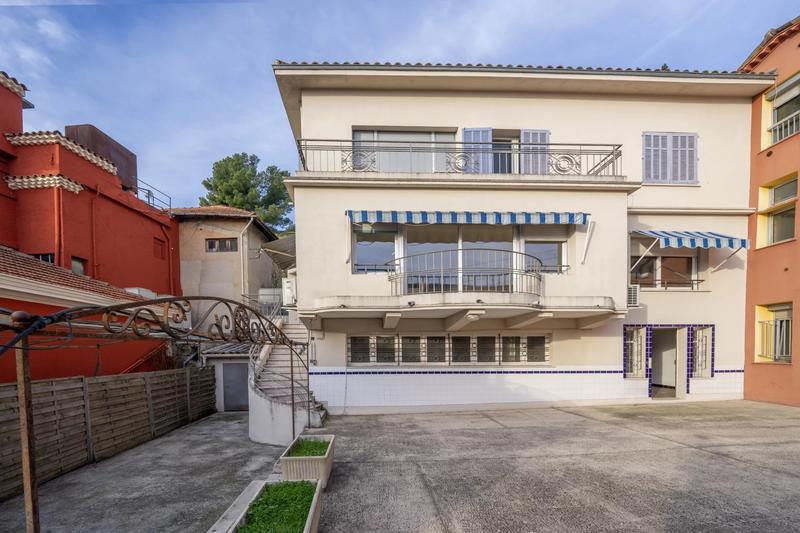 Maison de ville - 182 m² - 8 pièces