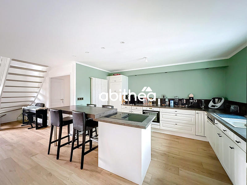 Maison - 155 m² - 6 pièces