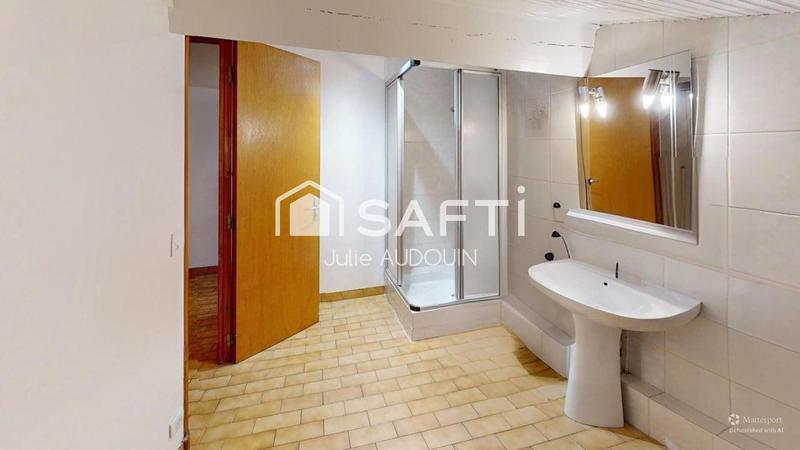 Maison - 185 m² - 9 pièces