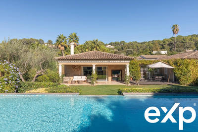 Villa - 277 m² - 9 pièces