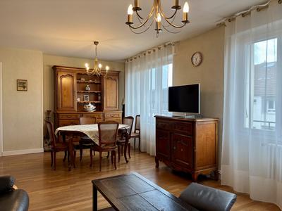 Appartement - 83 m² - 4 pièces
