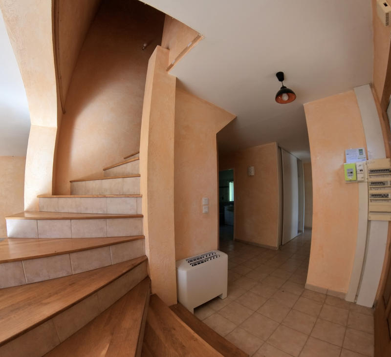 Maison - 104 m² - 5 pièces