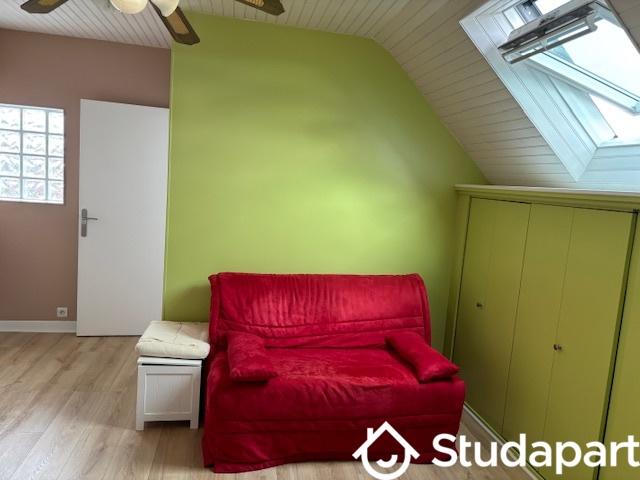 Chambre - 10 m² - 1 pièce