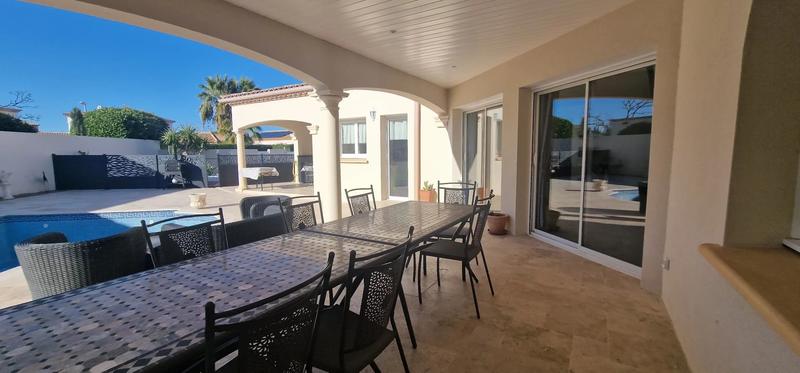 Villa - 291 m² - 7 pièces