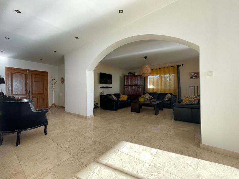 Maison - 288 m² - 10 pièces