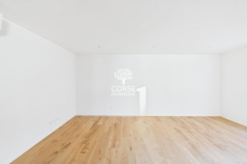 Appartement - 85 m² - 3 pièces