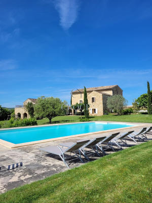 Mas - 500 m² - 13 pièces