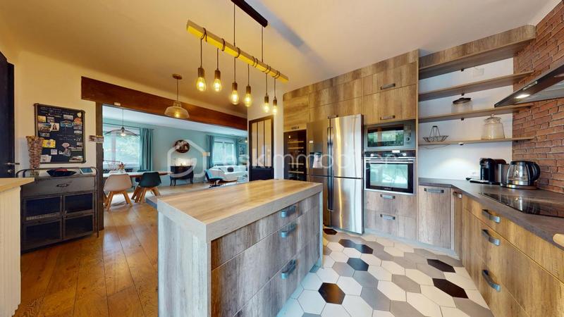 Maison - 170 m² - 6 pièces