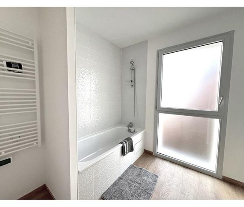 Maison traditionnelle - 80 m² - 4 pièces