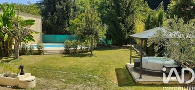 Maison de village - 240 m² - 14 pièces