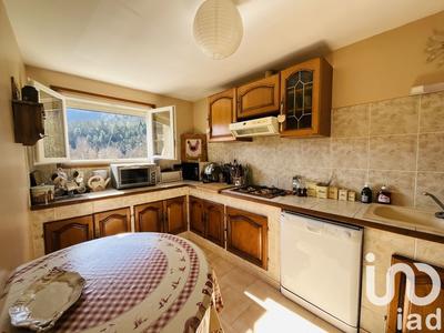 Appartement - 77 m² - 3 pièces