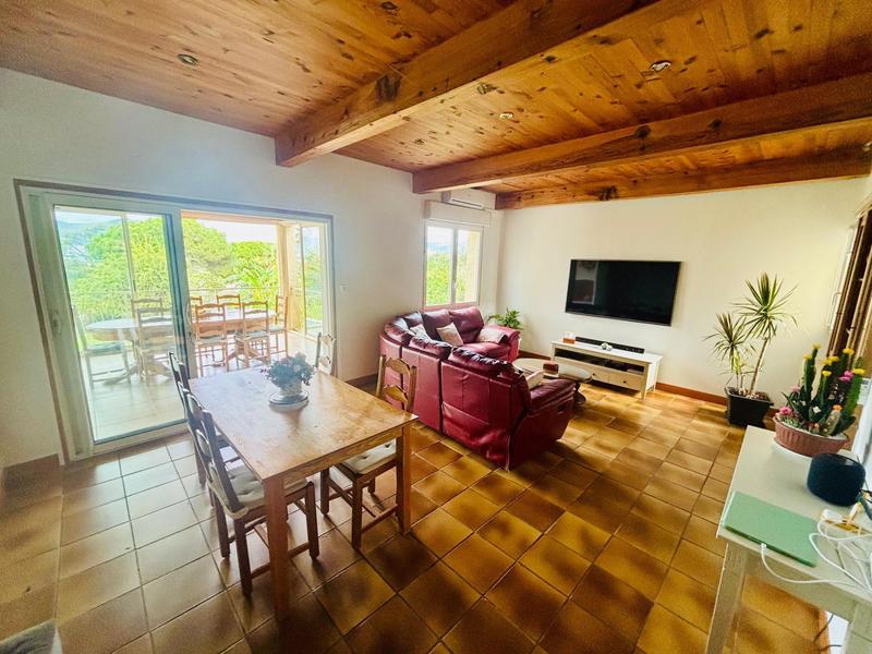 Villa - 220 m² - 9 pièces