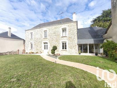 Maison - 175 m² - 9 pièces