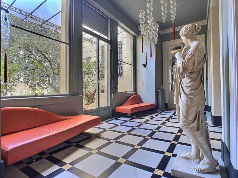 Demeure - 310 m² - 8 pièces