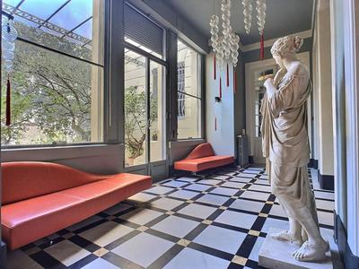 Demeure - 310 m² - 8 pièces