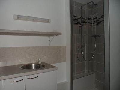 Local commercial - 68 m² - 4 pièces