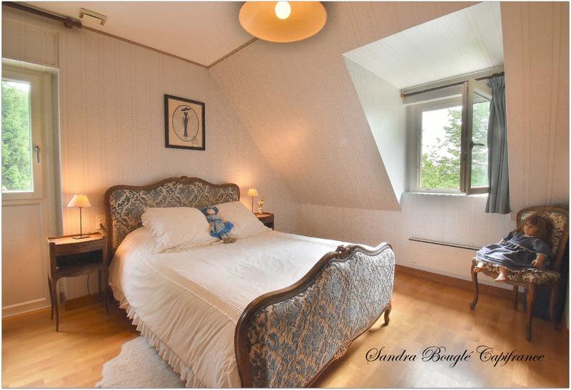 Propriété - 273 m² - 12 pièces