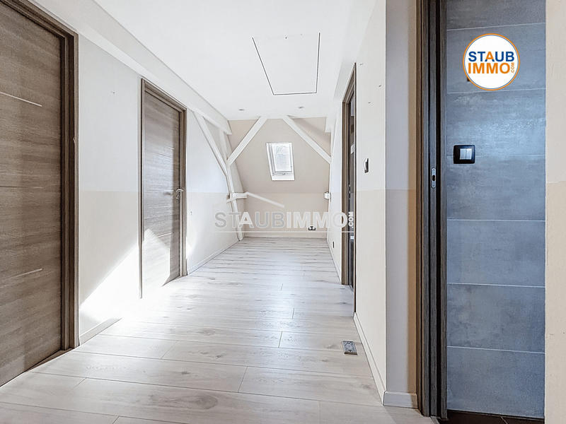 Maison - 95 m² - 5 pièces