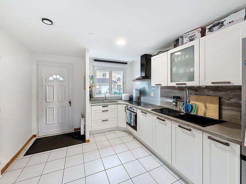 Maison - 80 m² - 4 pièces