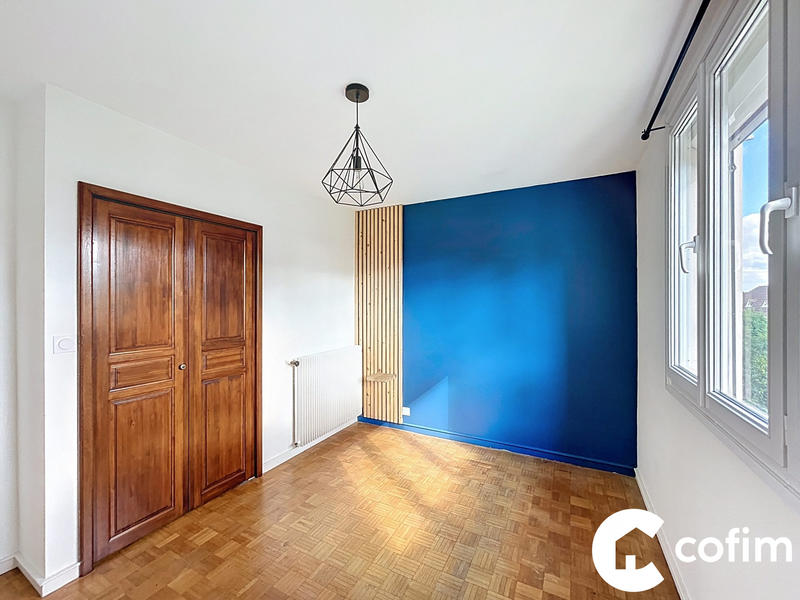 Appartement - 86 m² - 5 pièces