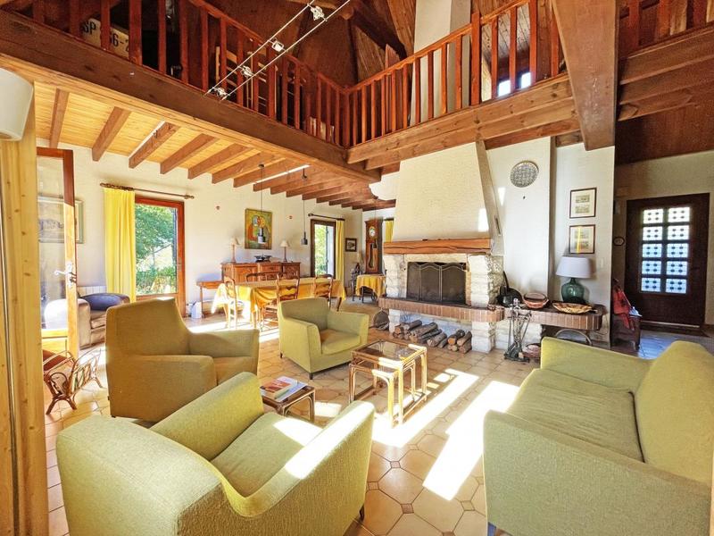 Maison - 140 m² - 3 pièces