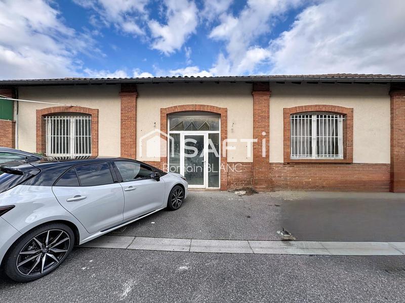 Local commercial - 300 m² - 4 pièces