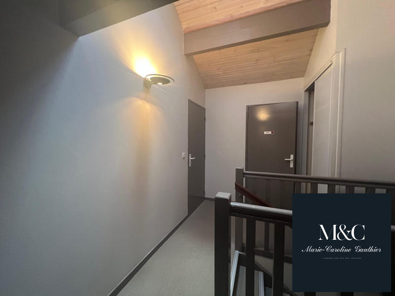 Appartement - 194 m² - 9 pièces