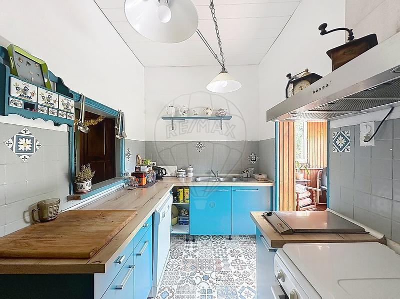 Maison - 225 m² - 9 pièces