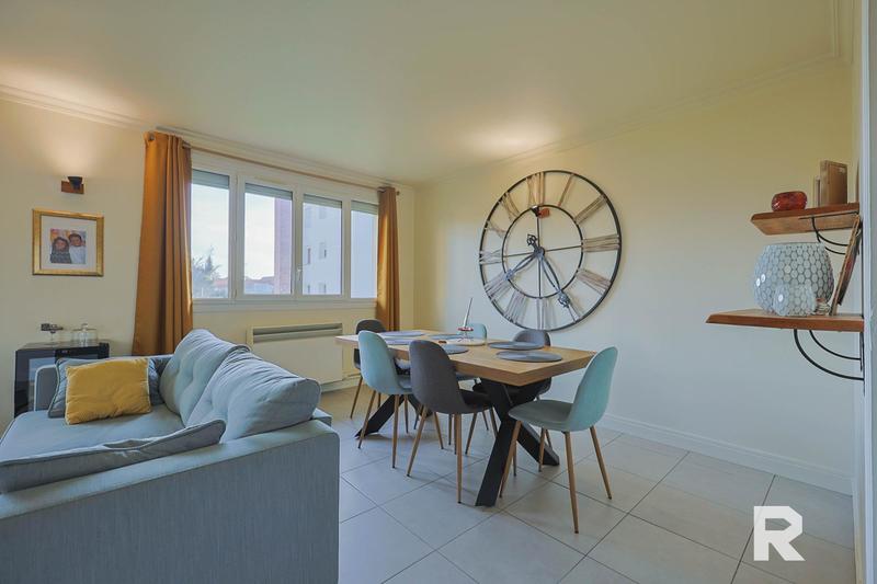 Appartement - 104 m² - 5 pièces