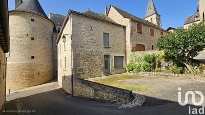 Maison de village - 216 m² - 12 pièces