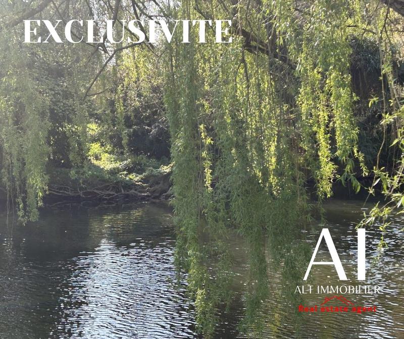 Maison - 213 m² - 7 pièces